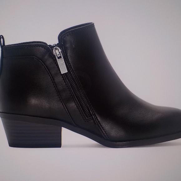 NEW Arizona Black Ankle Boots - Picture 2 of 7